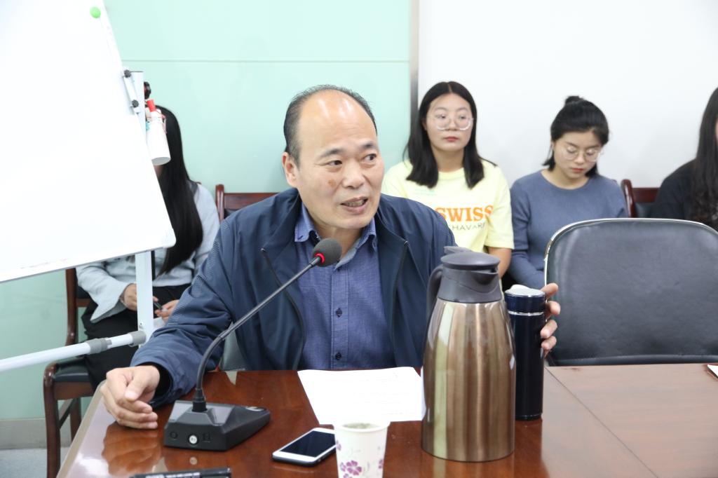 世界杯8833300足球新生入学教育——“求是”讲堂(一)